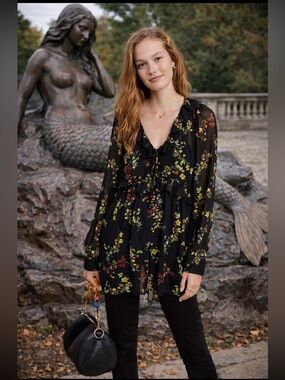 Anthropologie NWT Black Jamison Ruffled Floral Viscose Tunic Top size S.